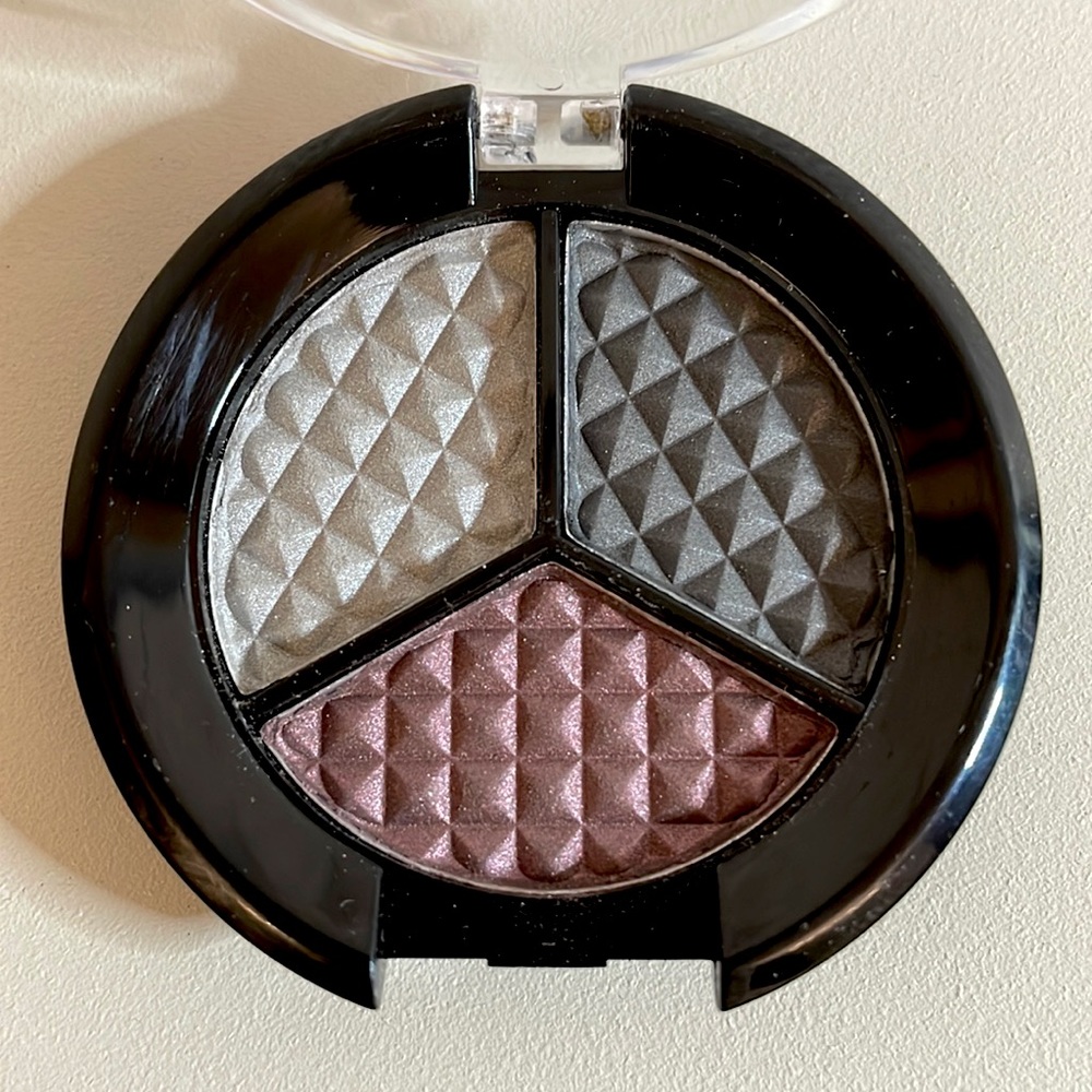 New Jasmine la Belle eyeshadow trio #2